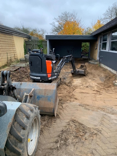 forberedelse af underlag til ny indkørsel