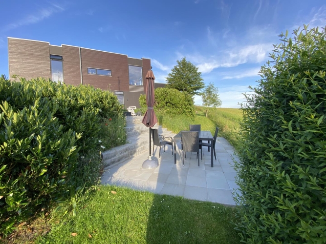 Terrasse med trapper